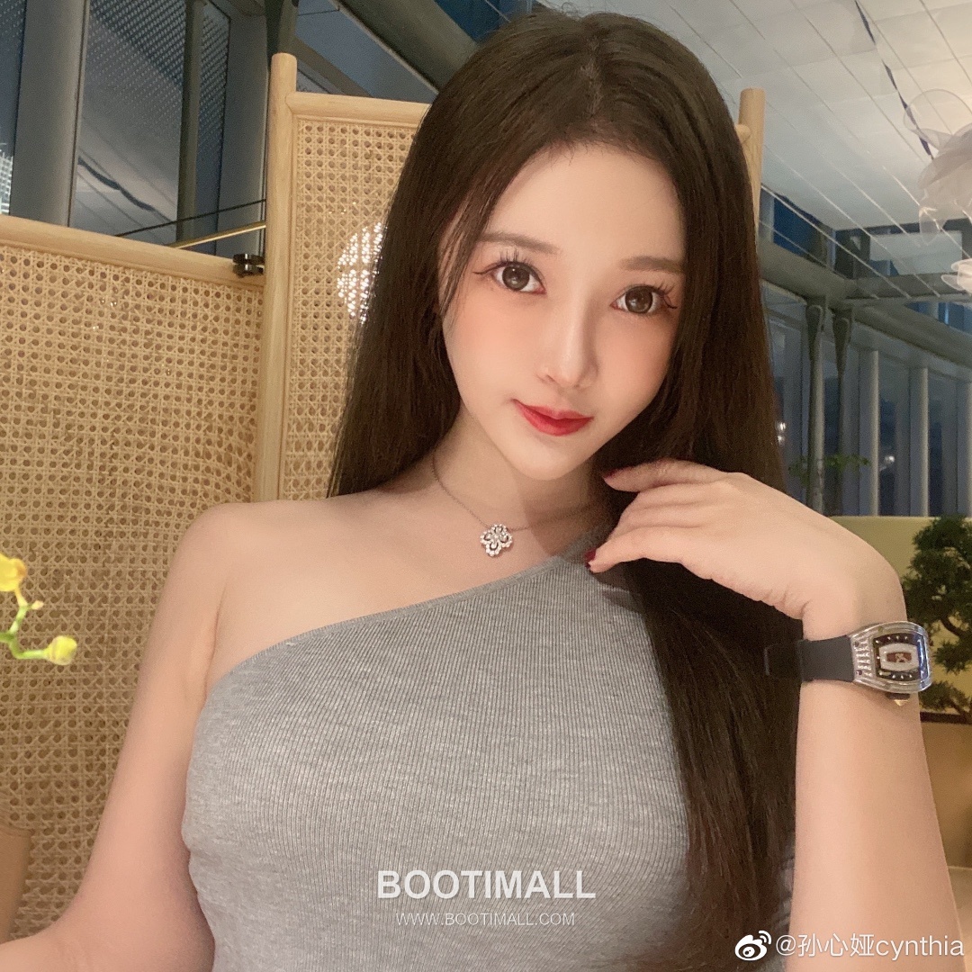 Harry Winston Diamond Loop Flower Sterling Silver 925 Gold Plated Necklace with Teardrop Crystal Pendant 해리윈스턴 다이아 루프 플라워 스털링 실버 925 골드도금 네클리스 티어드롭 크리스탈 펜던트 40cm 9