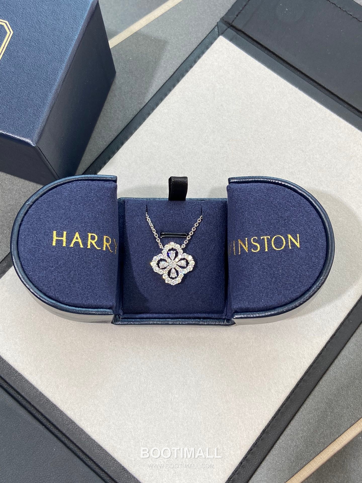 Harry Winston Diamond Loop Flower Sterling Silver 925 Gold Plated Necklace with Teardrop Crystal Pendant 해리윈스턴 다이아 루프 플라워 스털링 실버 925 골드도금 네클리스 티어드롭 크리스탈 펜던트 40cm 12