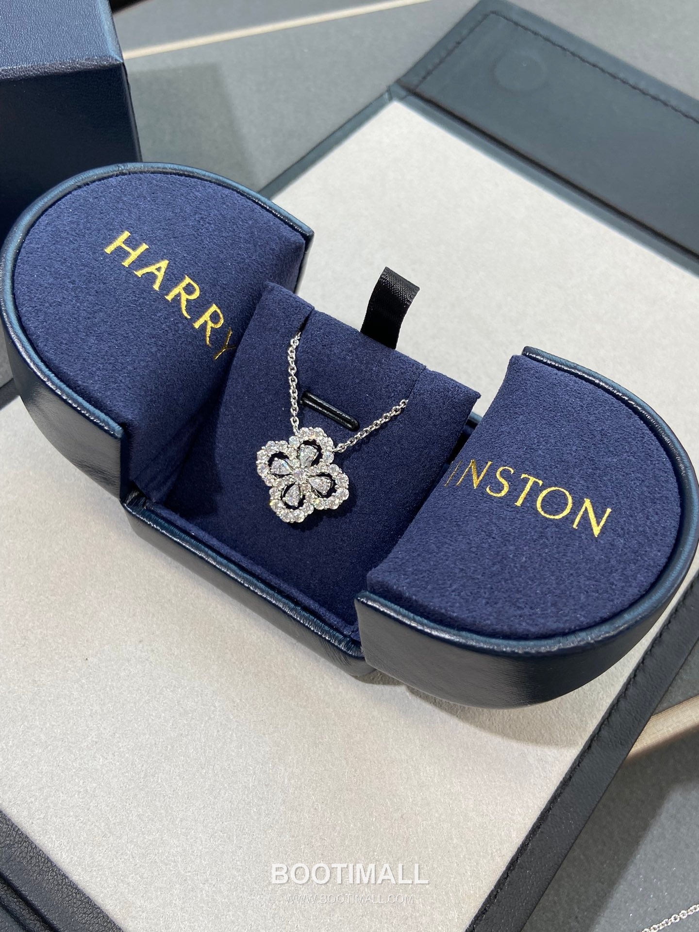 Harry Winston Diamond Loop Flower Sterling Silver 925 Gold Plated Necklace with Teardrop Crystal Pendant 해리윈스턴 다이아 루프 플라워 스털링 실버 925 골드도금 네클리스 티어드롭 크리스탈 펜던트 40cm 13