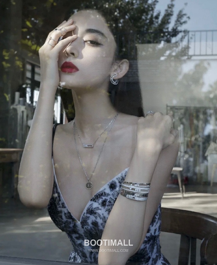 De Beers Trilogy Moving Diamond Sterling Silver 925 Necklace with Sliding Pendant 드비어스 트릴로지 무빙 다이아 스털링 실버 925 네클리스 슬라이딩 펜던트 2