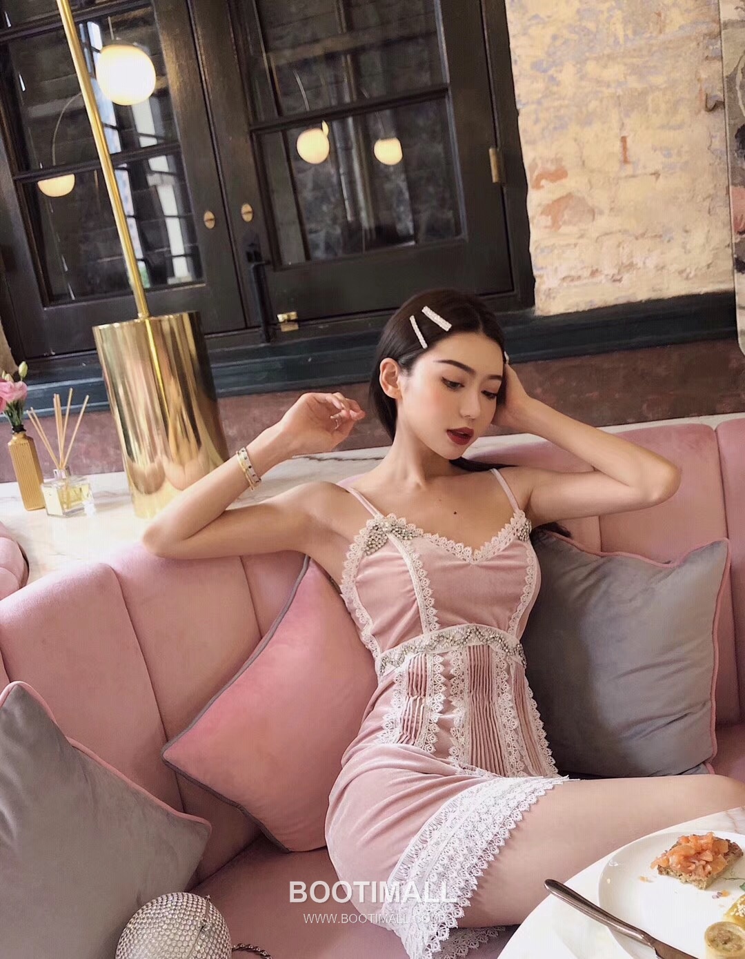 Alexander McQueen Crystal Brass Silver Plated Hair Clip Set with Multi Piece Detail 알렉산더맥퀸 크리스탈 황동 실버도금 헤어 클립 세트 멀티 피스 디테일 7