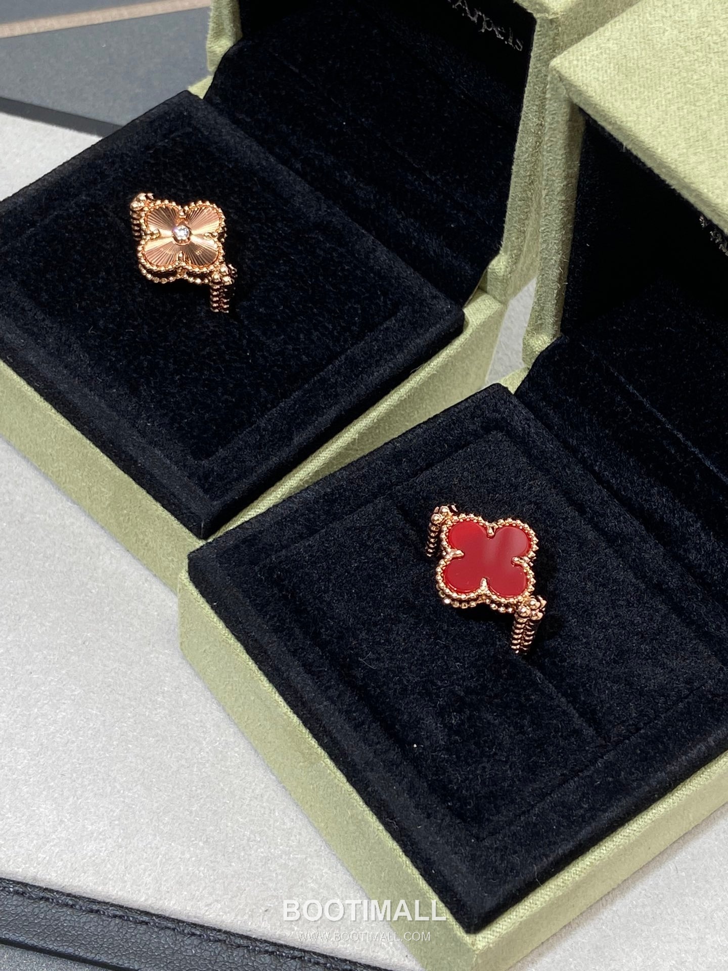 Van Cleef & Arpels Alhambra Carnelian Diamond Brass Gold Plated Ring with Rotating Clover Motif 반클리프아펠 알함브라 카넬리안 다이아 황동 골드도금 링 회전형 클로버 모티프 8