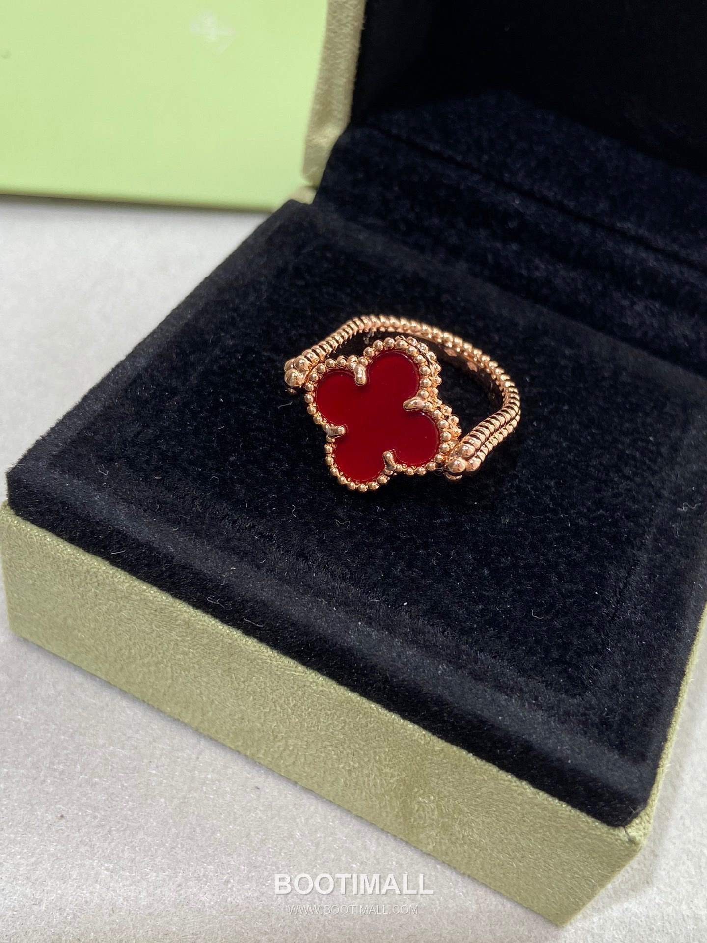 Van Cleef & Arpels Alhambra Carnelian Diamond Brass Gold Plated Ring with Rotating Clover Motif 반클리프아펠 알함브라 카넬리안 다이아 황동 골드도금 링 회전형 클로버 모티프 10