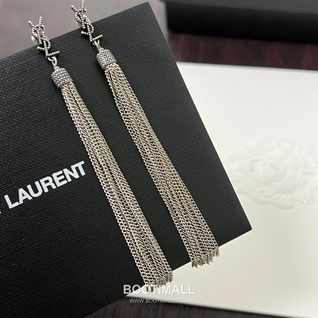 Saint Laurent Tassel Brass Gold Plated Drop Earring with Fringe Chain Detail 생로랑 태슬 황동 골드도금 드롭 이어링 프린지 체인 디테일 4