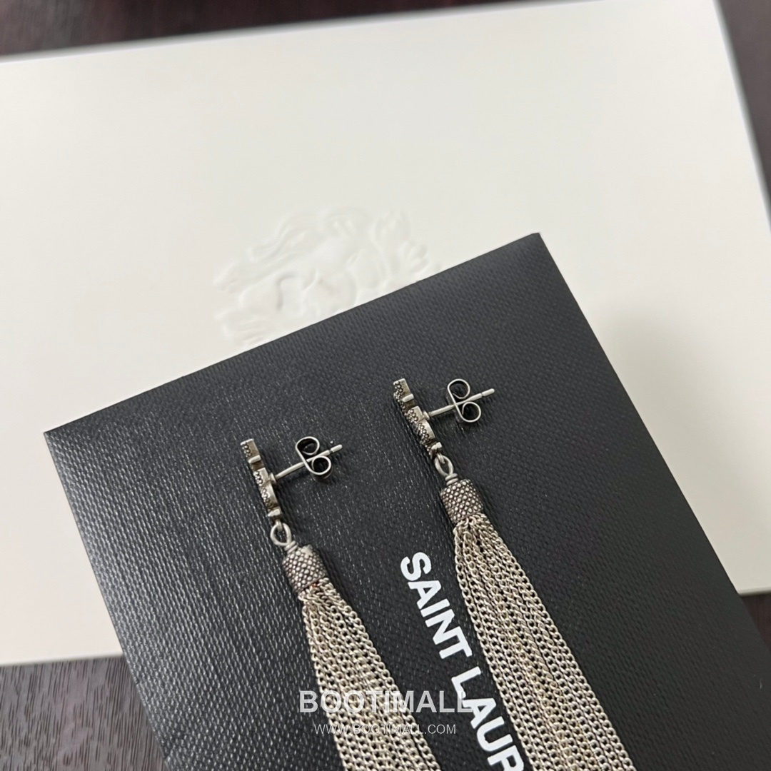 Saint Laurent Tassel Brass Gold Plated Drop Earring with Fringe Chain Detail 생로랑 태슬 황동 골드도금 드롭 이어링 프린지 체인 디테일 6