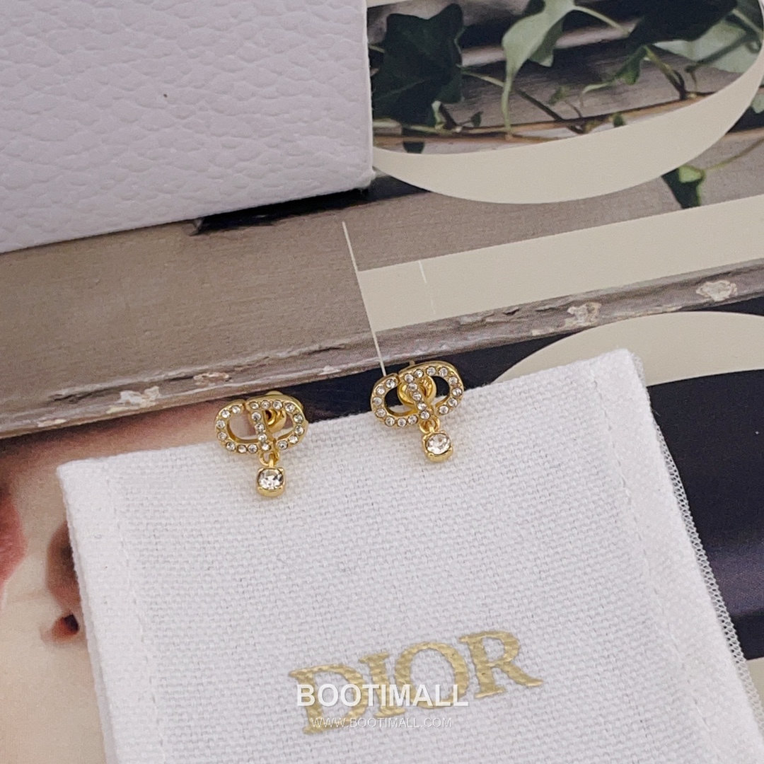 Dior CD Full Crystal Brass Silver Plated Stud Earring with Drop Pendant 디올 CD 풀 크리스탈 황동 실버도금 스터드 이어링 드롭 펜던트 7