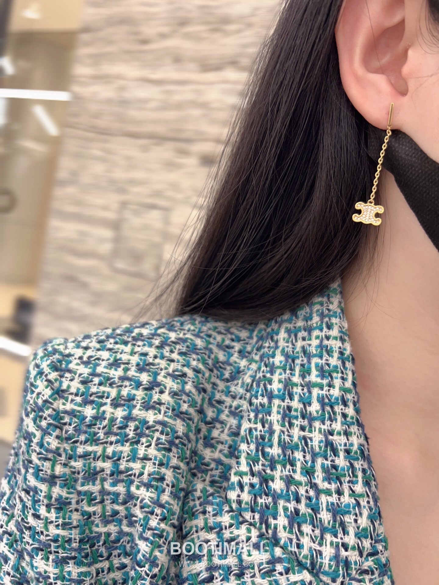 Celine Triomphe Full Crystal Brass Gold Plated Long Chain Drop Earring with Logo Pendant 셀린느 트리옹프 풀 크리스탈 황동 골드도금 롱 체인 드롭 이어링 로고 펜던트 5