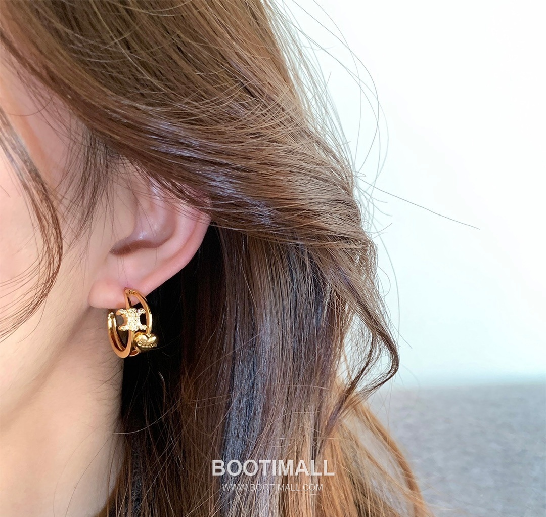 Celine Triomphe Heart Brass Gold Plated Curved Stud Earring with Logo Detail 셀린느 트리옹프 하트 황동 골드도금 커브드 스터드 이어링 로고 디테일 3