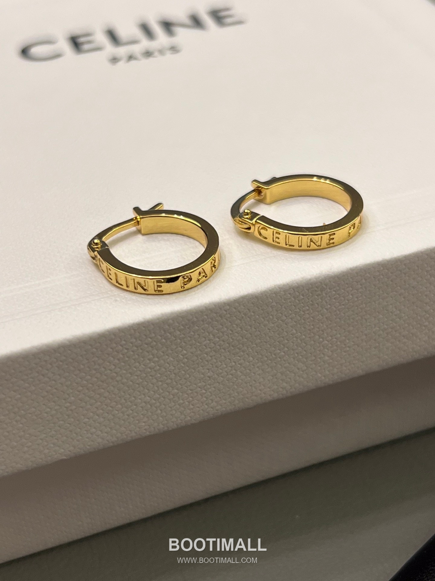 Celine C Logo Mini Hoop Brass Gold Plated Earring with Letter Detail 셀린느 C 로고 미니 후프 황동 골드도금 이어링 레터 디테일 5