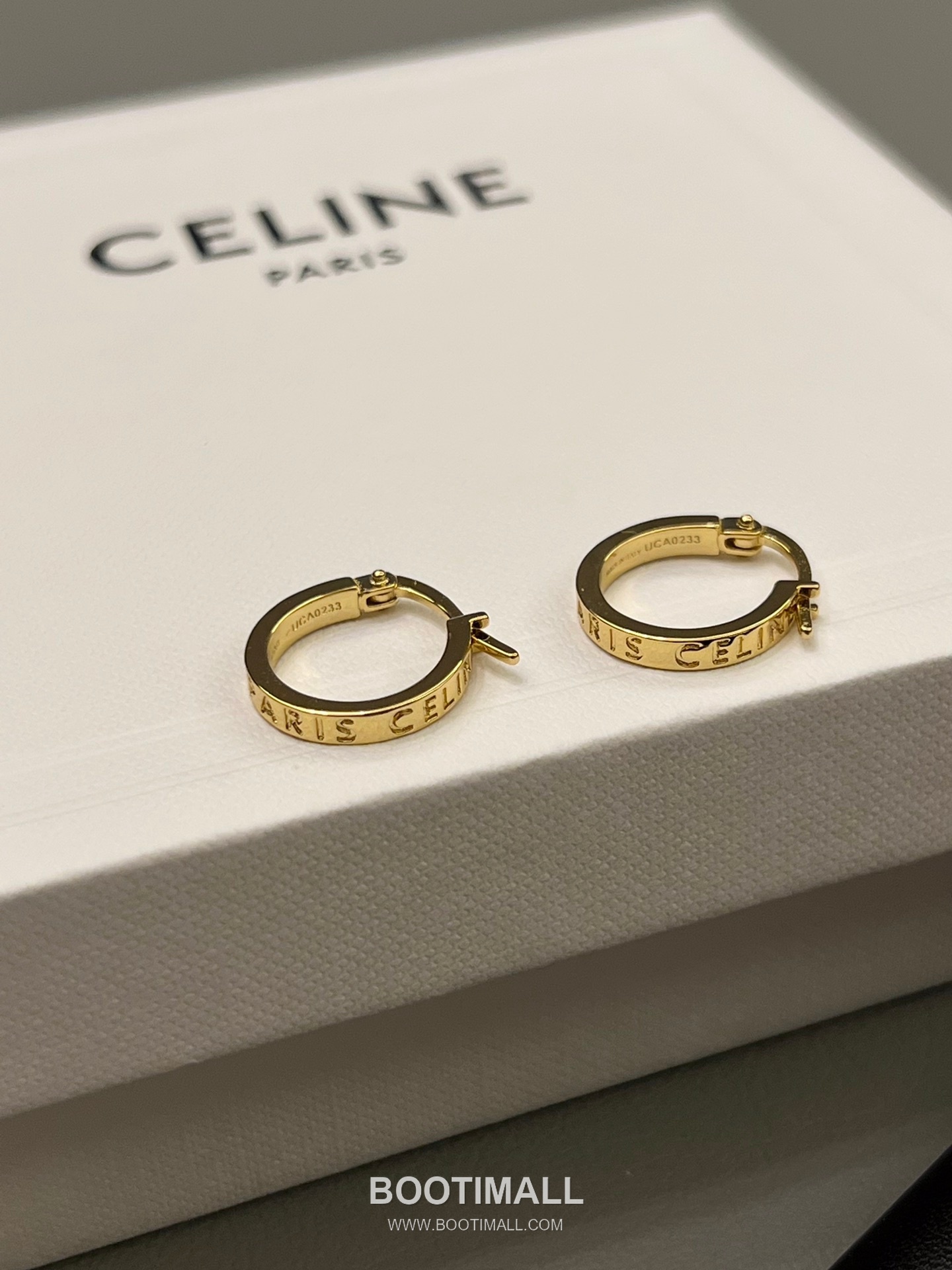 Celine C Logo Mini Hoop Brass Gold Plated Earring with Letter Detail 셀린느 C 로고 미니 후프 황동 골드도금 이어링 레터 디테일 7