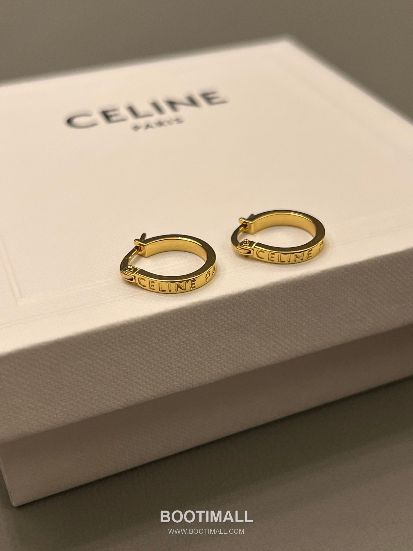 Celine C Logo Mini Hoop Brass Gold Plated Earring with Letter Detail 셀린느 C 로고 미니 후프 황동 골드도금 이어링 레터 디테일 10