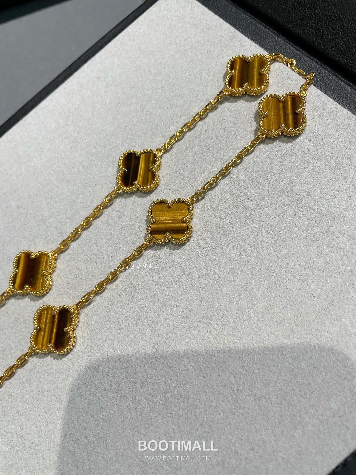 Van Cleef & Arpels Alhambra Ten Clover Malachite Onyx Carnelian Mother of Pearl Sterling Silver 925 Necklace with Beaded Chain 반클리프아펠 알함브라 텐 클로버 말라카이트 오닉스 카넬리안 자개 스털링 실버 925 네클리스 비드 체인 12