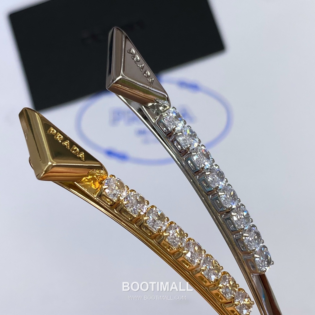 Prada Triangle Logo Brass Gold Silver Plated Hair Clip with Icon Plate Detail 프라다 트라이앵글 로고 황동 골드 실버도금 헤어 클립 아이콘 플레이트 디테일 13