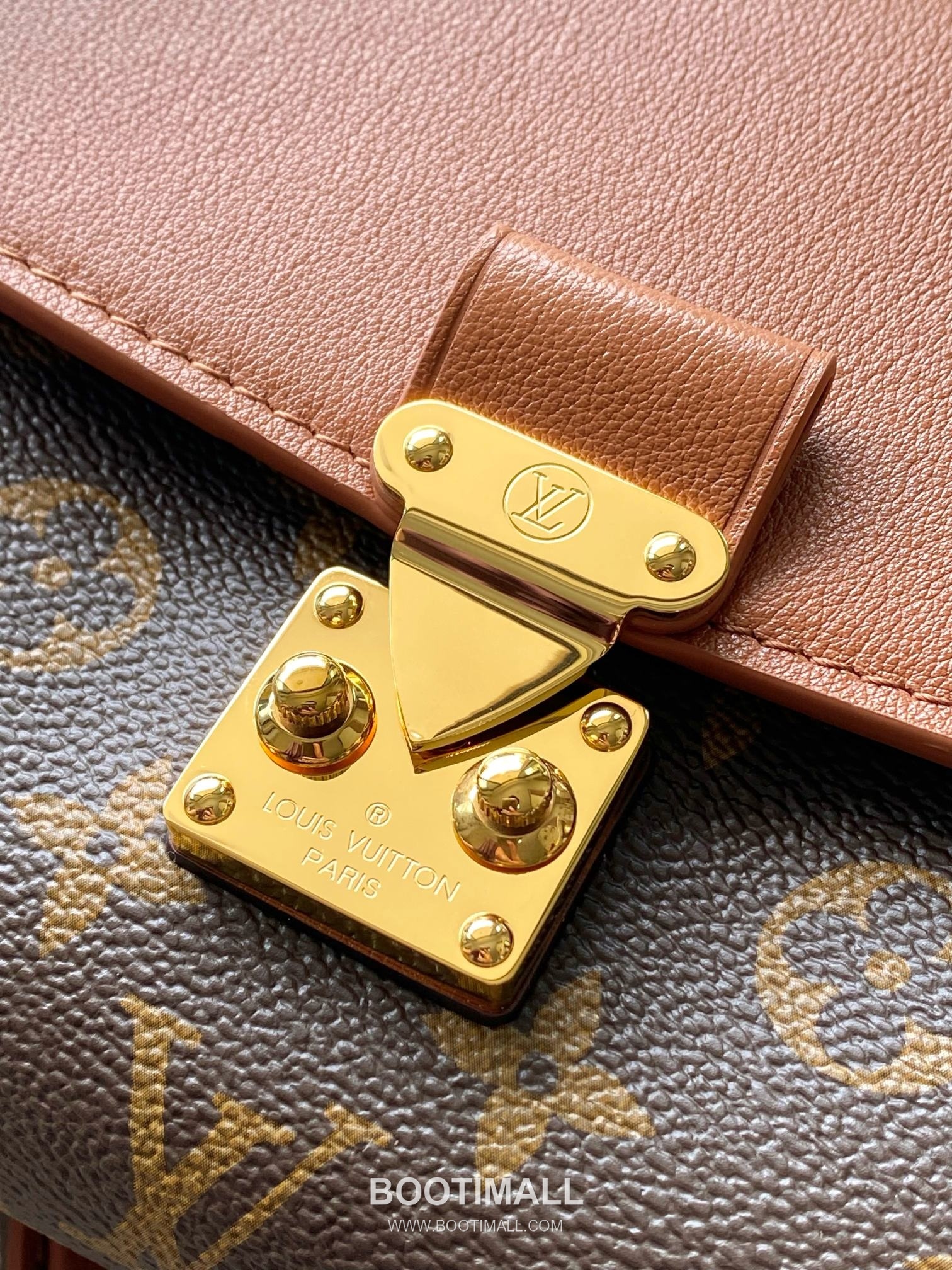 Louis Vuitton Madeleine BB Calfskin Leather Top Handle Bag with Flap Lock Detail 루이비통 마들렌 BB 카프스킨 탑핸들 플랩락 토트백 M27511 24cm 13