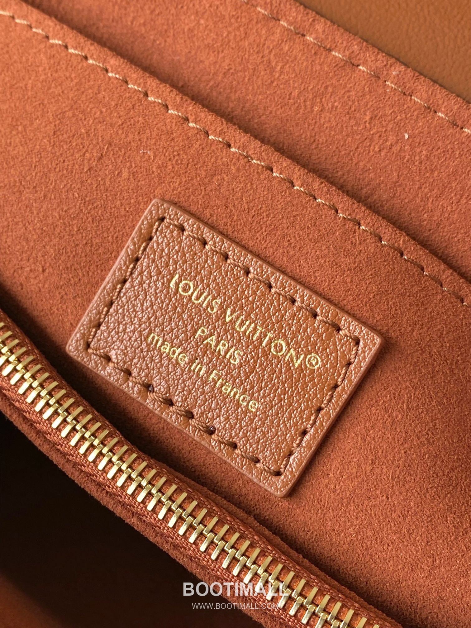 Louis Vuitton Madeleine BB Calfskin Leather Top Handle Bag with Flap Lock Detail 루이비통 마들렌 BB 카프스킨 탑핸들 플랩락 토트백 M27511 24cm 17