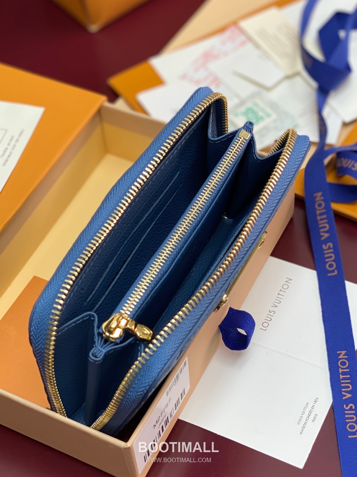 Louis Vuitton Margot Monogram Empreinte Leather Wallet with Multiple Compartments Detail 루이비통 마고 모노그램 앙프렝뜨 레더 월렛 멀티포켓 M27757 17cm 5