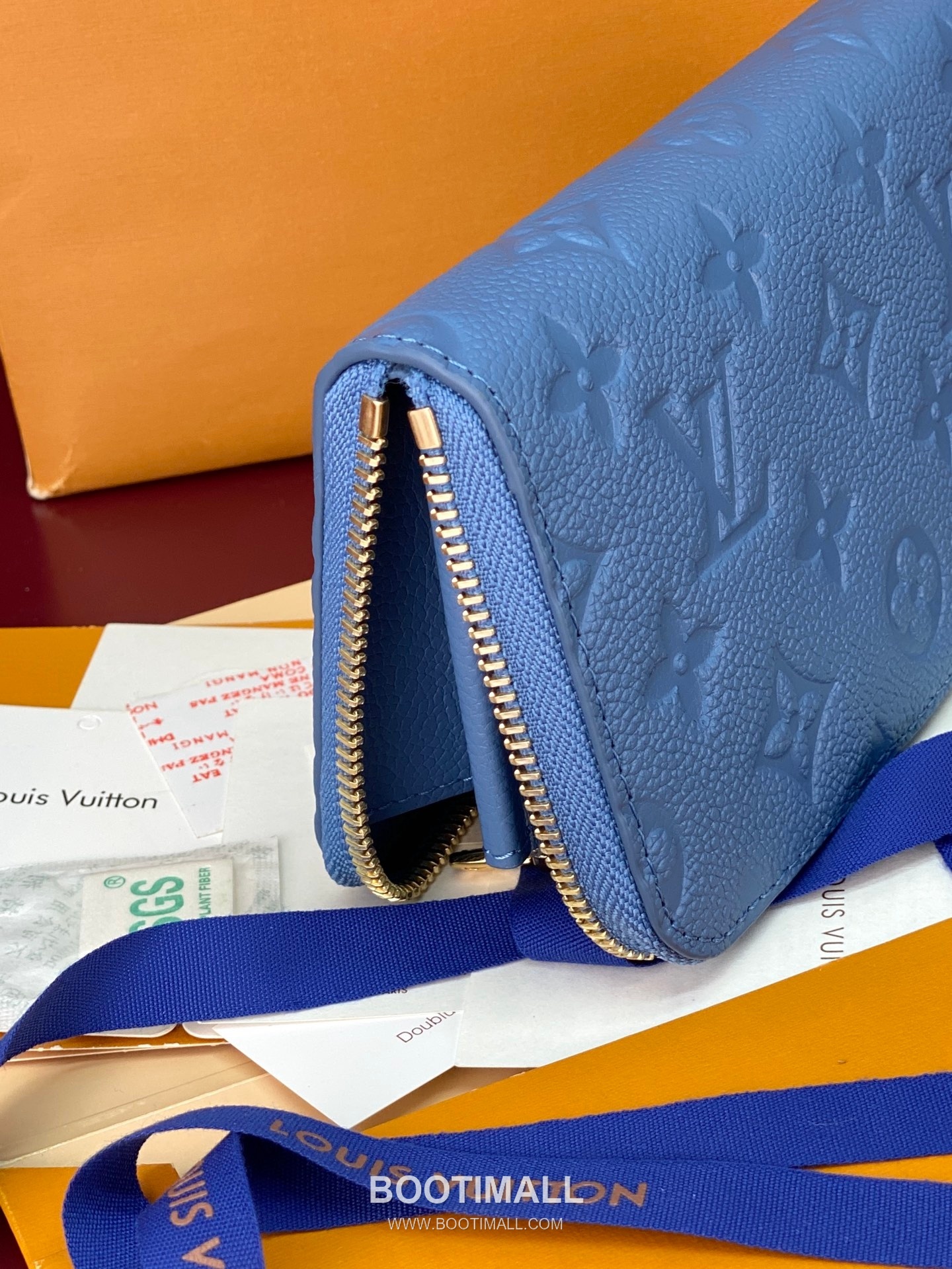 Louis Vuitton Margot Monogram Empreinte Leather Wallet with Multiple Compartments Detail 루이비통 마고 모노그램 앙프렝뜨 레더 월렛 멀티포켓 M27757 17cm 9