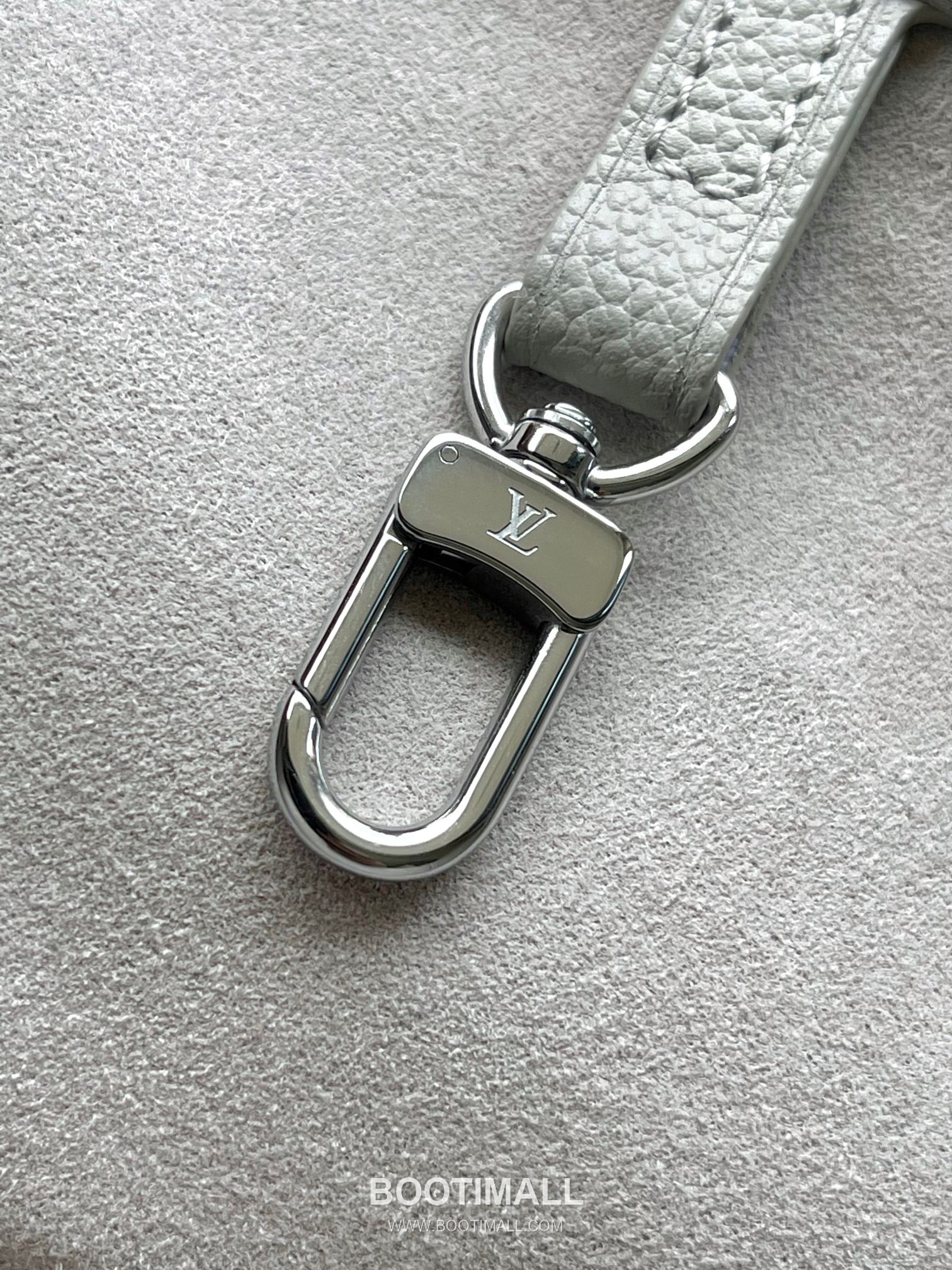 Louis Vuitton Neverfull MM Monogram Empreinte Cowhide Leather Tote Bag with Side Lace Detail 루이비통 네버풀 MM 모노그램 앙프렝뜨 카우하이드 토트백 사이드레이스 M13758 28cm 8