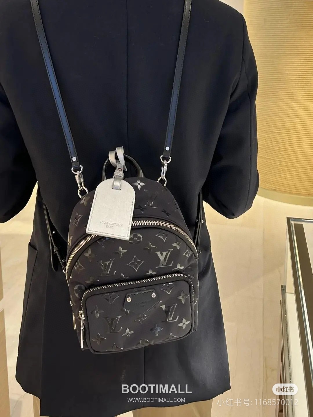Louis Vuitton Palm Springs Mini Nylon Backpack with Front Zip Pocket Detail 루이비통 팜스프링스 미니 나일론 백팩 프론트지퍼 M11780 17cm 1