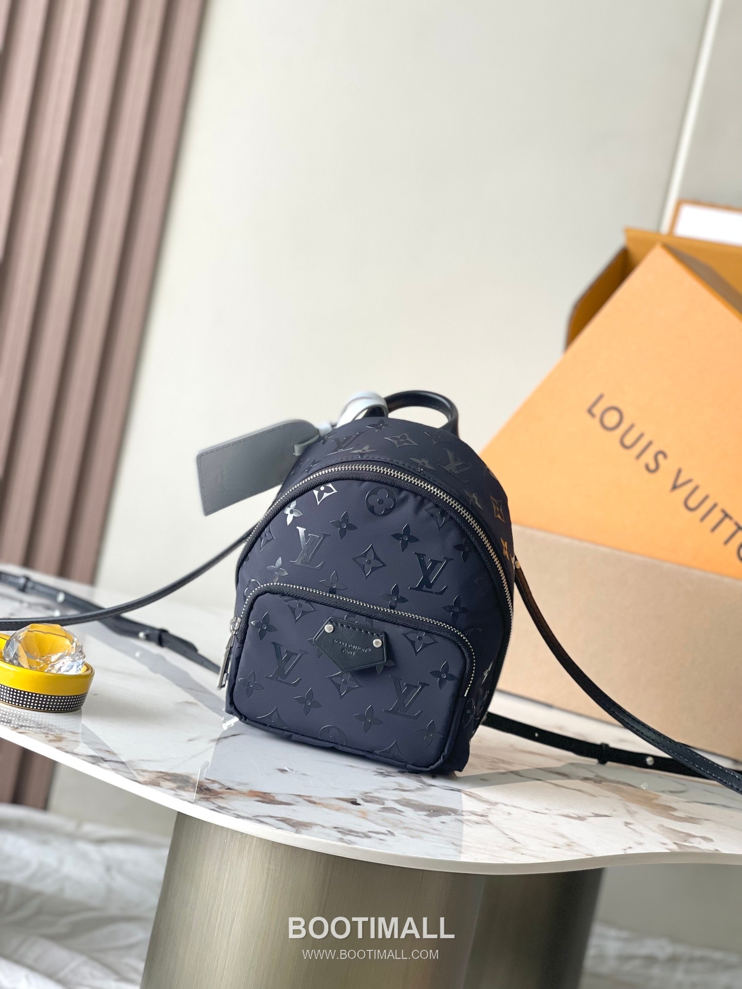 Louis Vuitton Palm Springs Mini Nylon Backpack with Front Zip Pocket Detail 루이비통 팜스프링스 미니 나일론 백팩 프론트지퍼 M11780 17cm 7