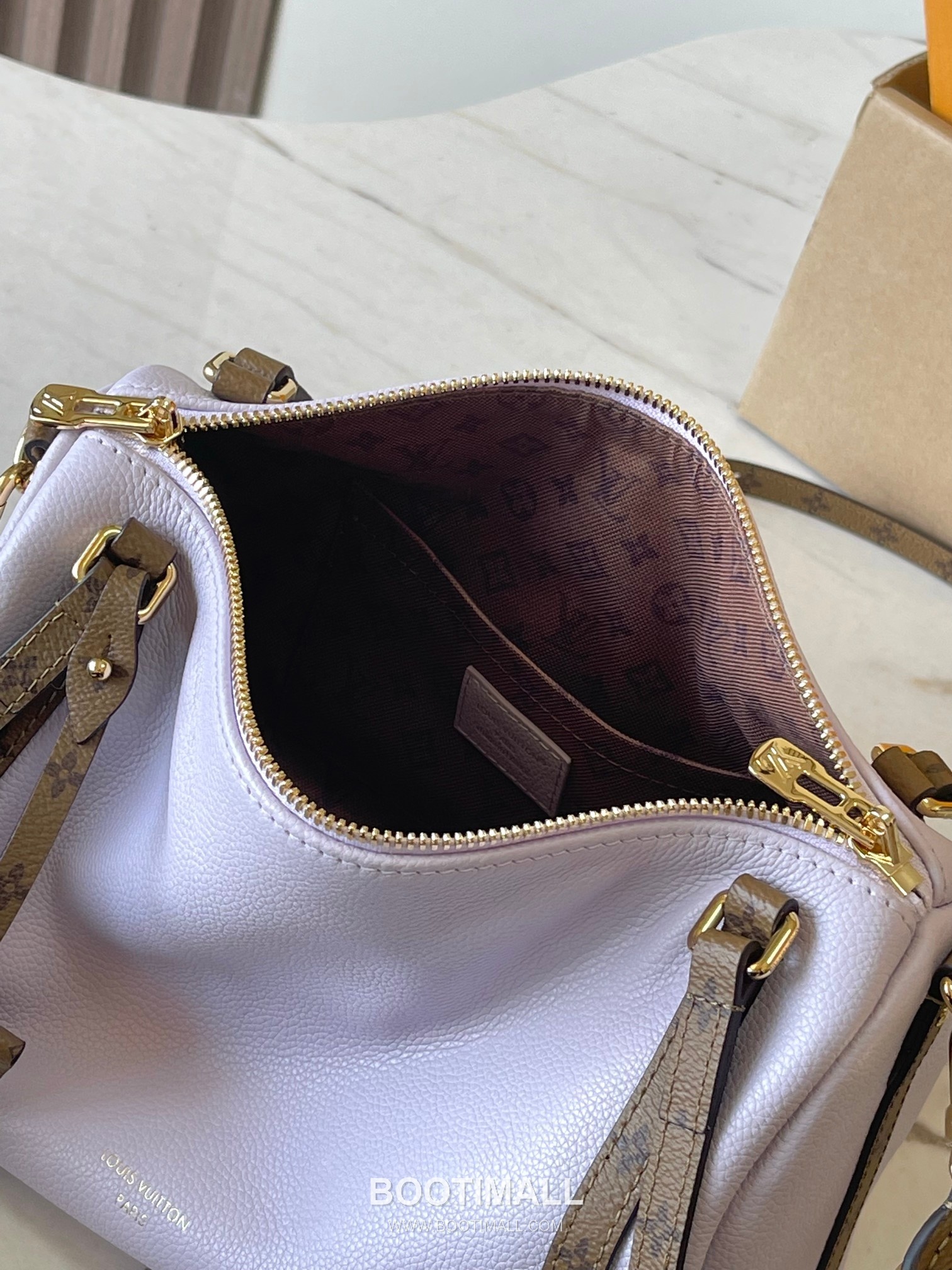 Louis Vuitton Express Small Cowhide Leather Top Handle Tote Bag with Zip Closure Detail 루이비통 익스프레스 스몰 카우하이드 레더 토트백 지퍼클로저 M27275 17cm 13