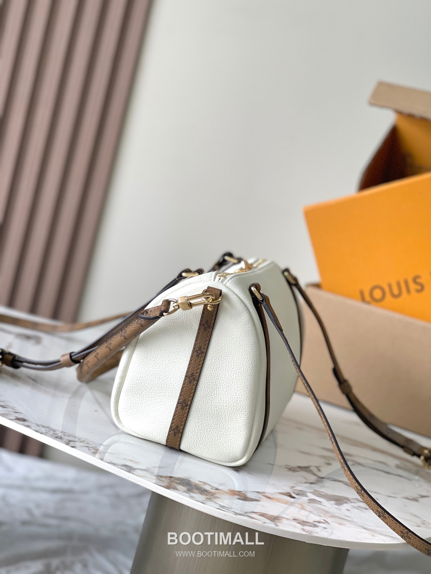 Louis Vuitton Express Small Cowhide Leather Top Handle Tote Bag with Zip Closure Detail 루이비통 익스프레스 스몰 카우하이드 레더 토트백 지퍼클로저 M29392 17cm 2