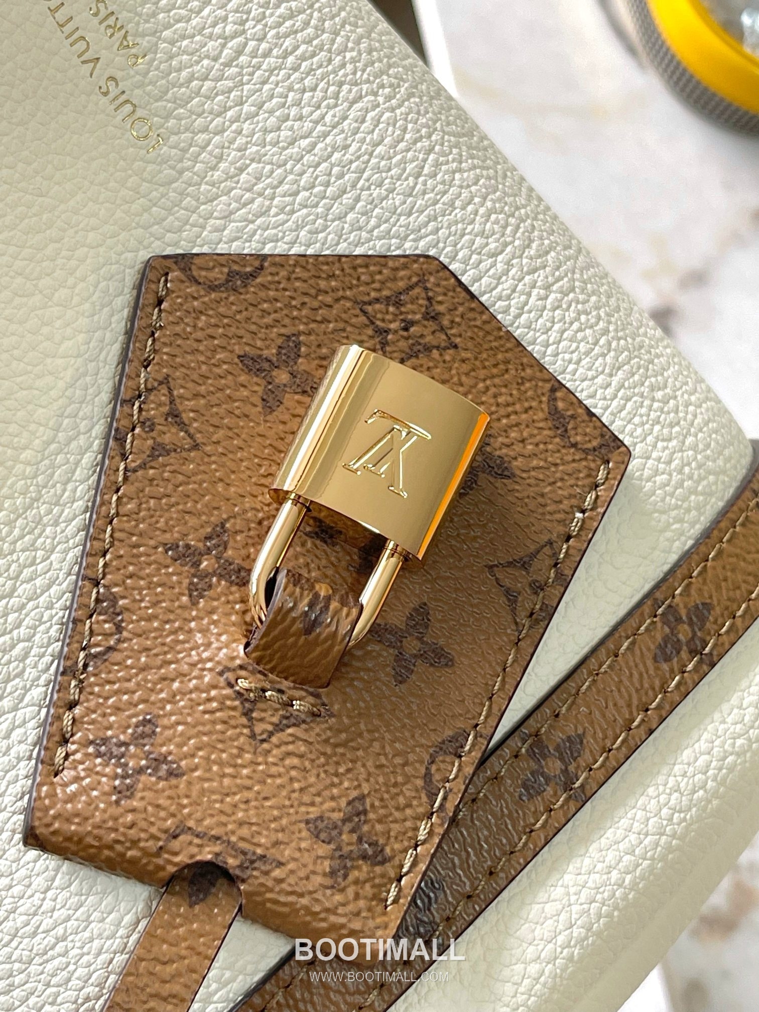 Louis Vuitton Express Small Cowhide Leather Top Handle Tote Bag with Zip Closure Detail 루이비통 익스프레스 스몰 카우하이드 레더 토트백 지퍼클로저 M29392 17cm 5