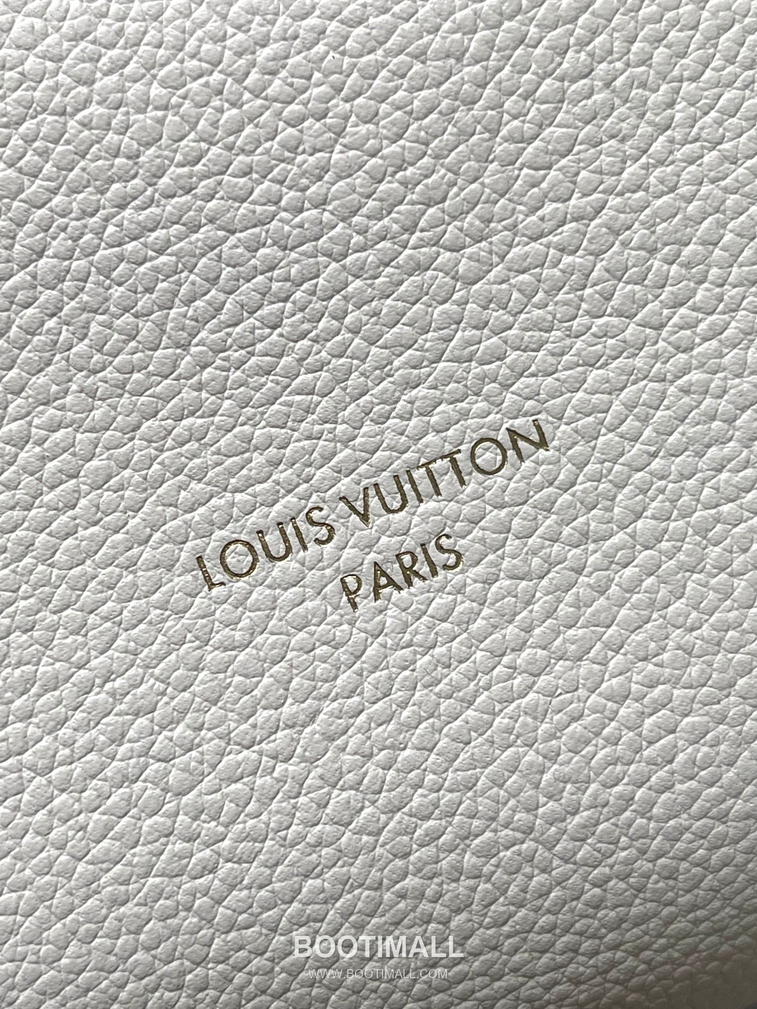 Louis Vuitton Express Small Cowhide Leather Top Handle Tote Bag with Zip Closure Detail 루이비통 익스프레스 스몰 카우하이드 레더 토트백 지퍼클로저 M29392 17cm 7