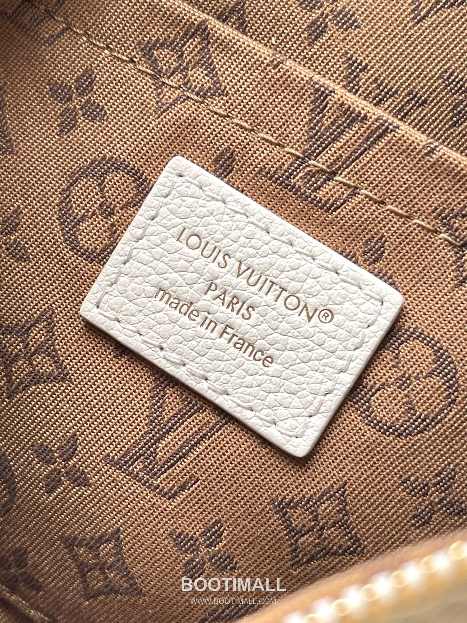 Louis Vuitton Express Small Cowhide Leather Top Handle Tote Bag with Zip Closure Detail 루이비통 익스프레스 스몰 카우하이드 레더 토트백 지퍼클로저 M29392 17cm 9