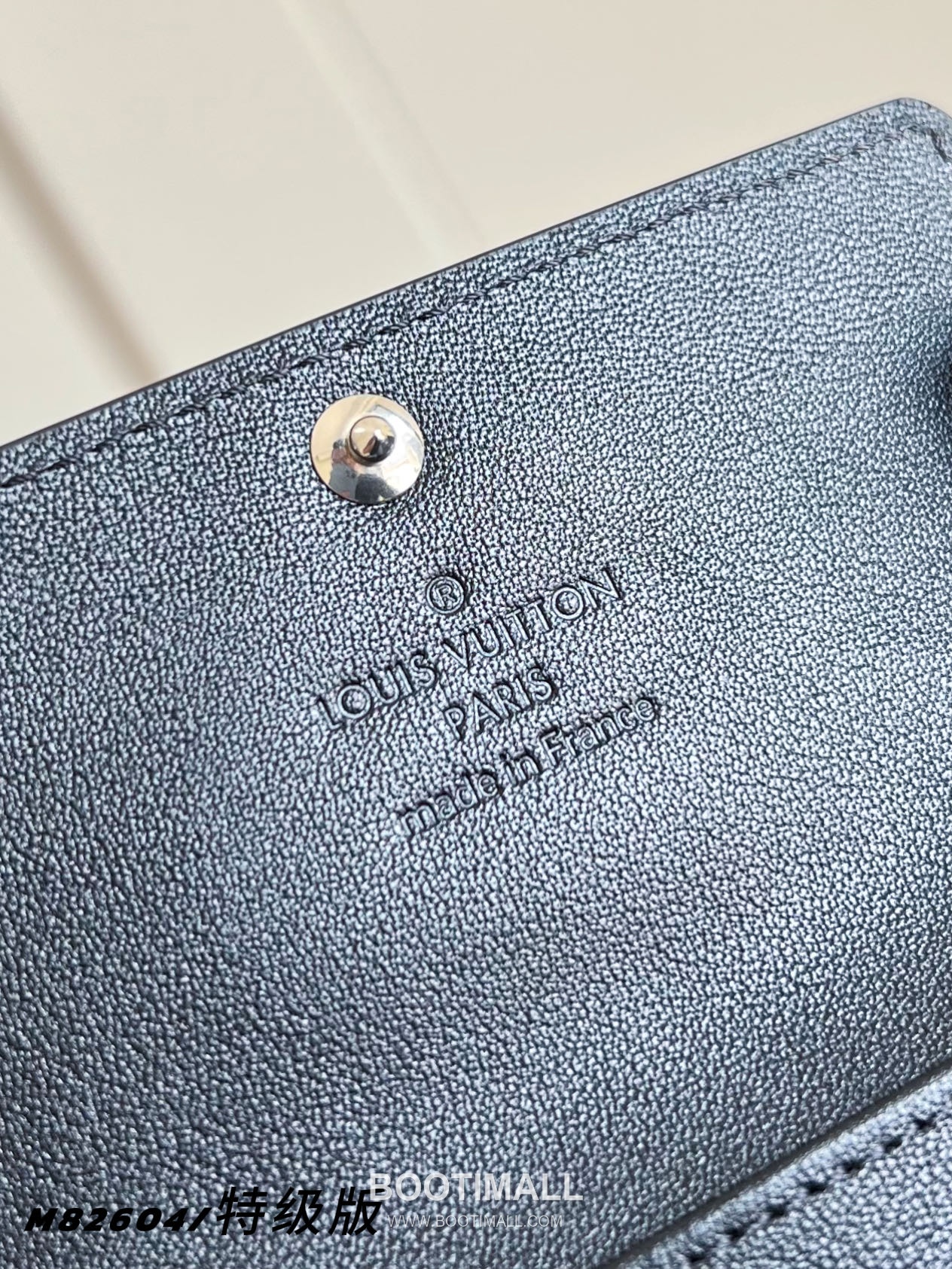 Louis Vuitton Key Pouch Taurillon Leather Key Holder Wallet with Snap Button Detail 루이비통 키 파우치 토리옹 레더 키홀더 스냅버튼 M82604 12cm 10