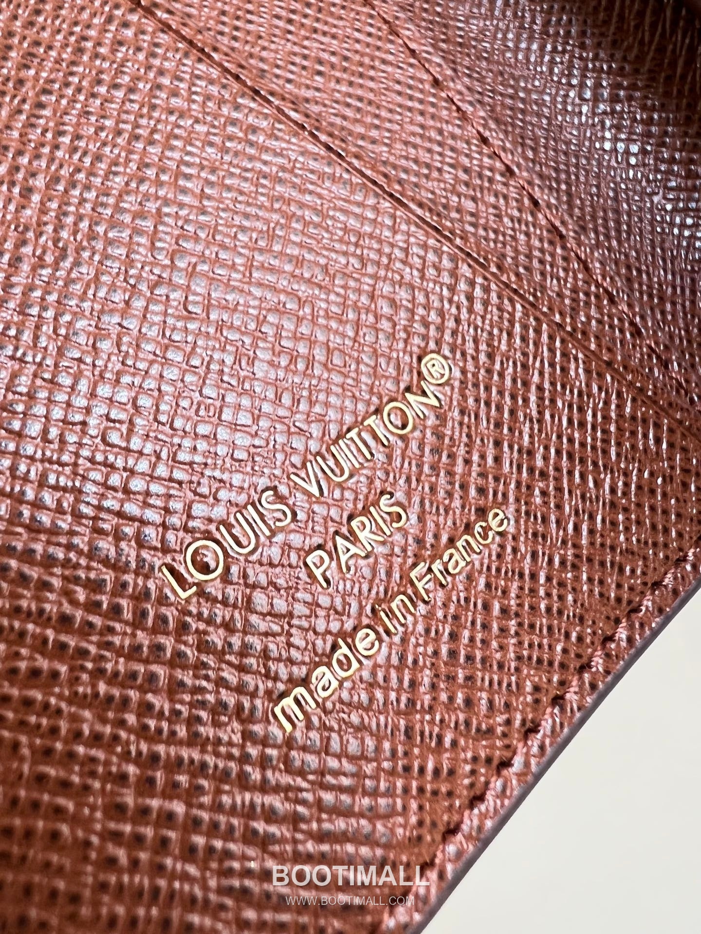 Louis Vuitton Pocket Organizer Brushed Monogram Leather Wallet with Card Slots Detail 루이비통 포켓 오거나이저 브러시드 모노그램 레더 카드지갑 M28282 7.5cm 7
