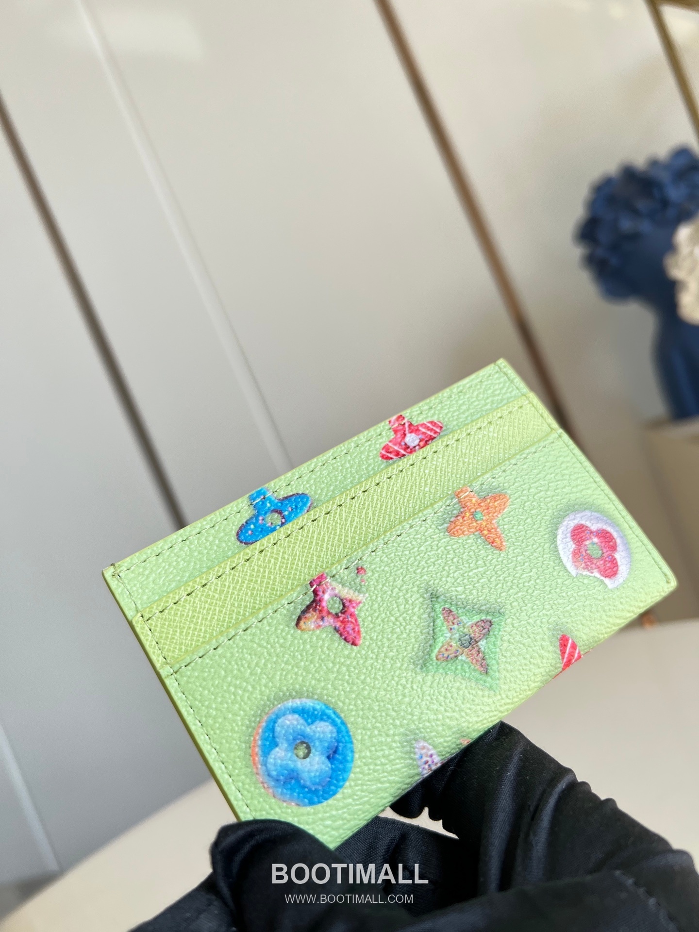 Louis Vuitton Monogram Eclipse Canvas Card Holder Wallet with Central Pocket Detail 루이비통 모노그램 이클립스 캔버스 카드지갑 센트럴포켓 M28046 11cm 3