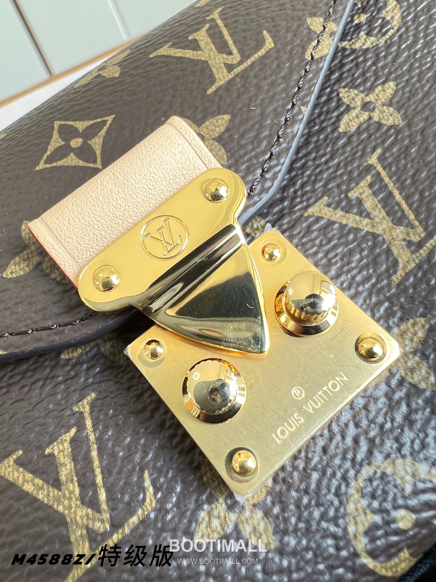 Louis Vuitton Pouch Métis Monogram Canvas Belt Bag with Chain Strap Detail 루이비통 파우치 메티스 모노그램 캔버스 벨트백 체인스트랩 M4588Z 8cm 7