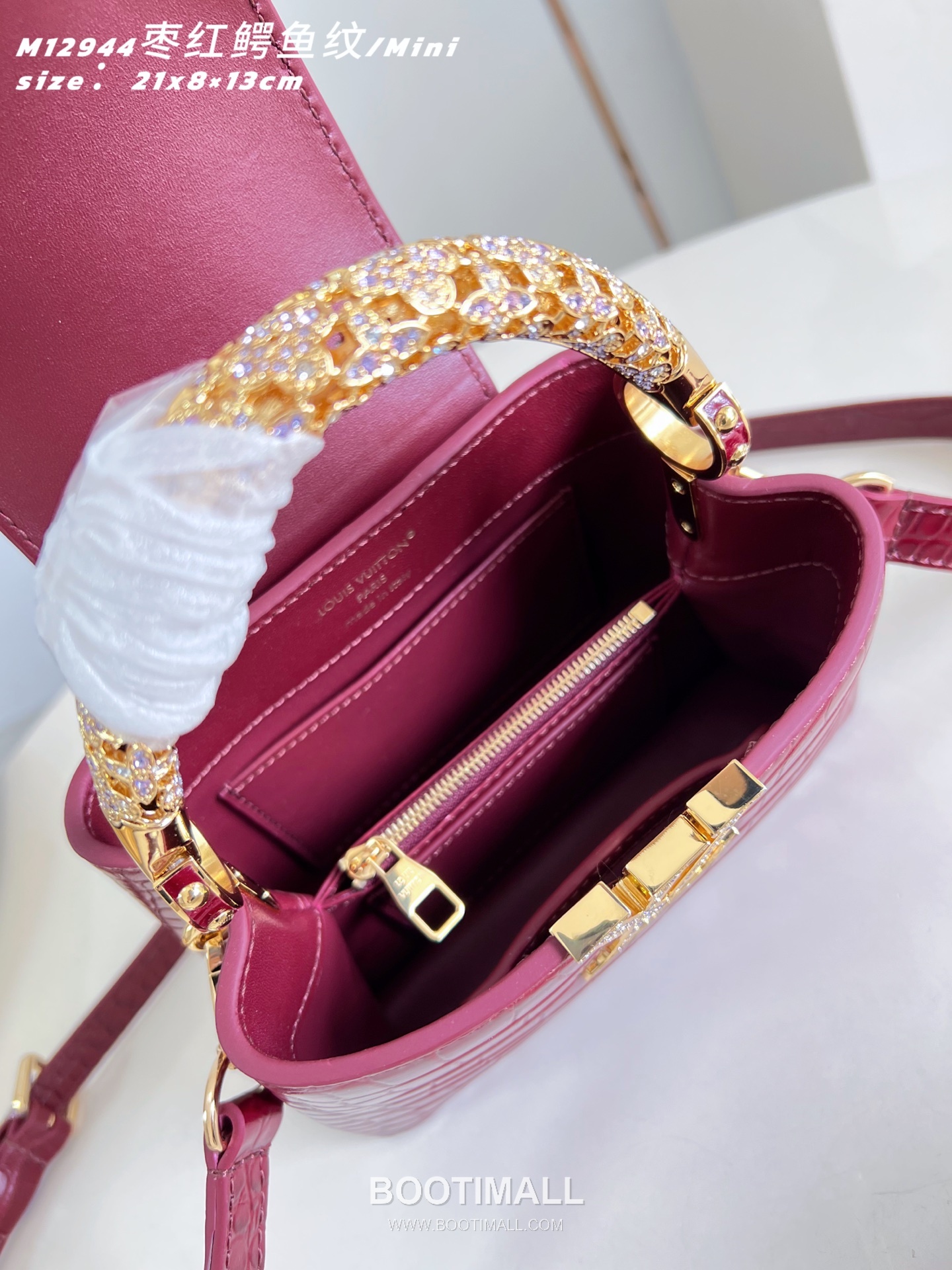 Louis Vuitton Capucines Mini Taurillon Leather Top Handle Bag with Rhinestone LV Detail 루이비통 카퓌신 미니 토리옹 레더 탑핸들 토트백 라인스톤LV M12944 21cm 9
