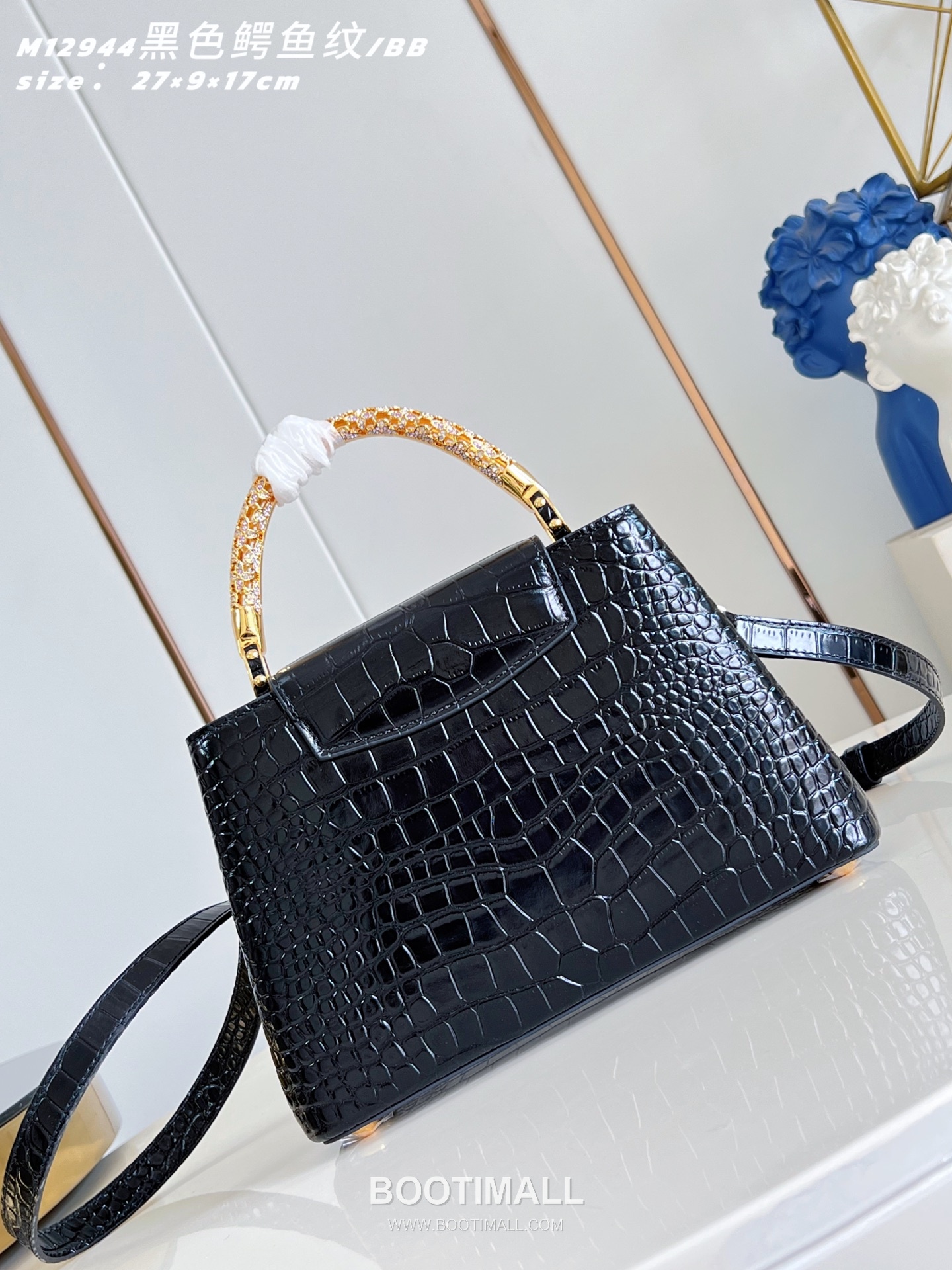 Louis Vuitton Capucines BB Taurillon Leather Top Handle Bag with Rhinestone LV Detail 루이비통 카퓌신 BB 토리옹 레더 탑핸들 토트백 라인스톤LV M12944 27cm 5