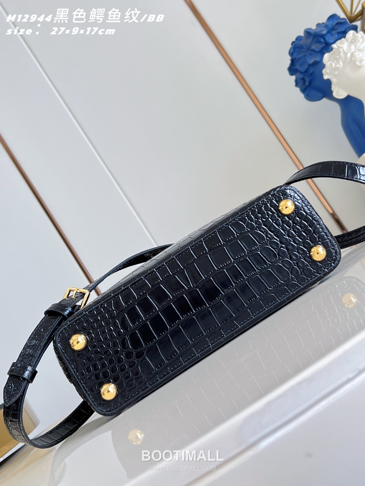 Louis Vuitton Capucines BB Taurillon Leather Top Handle Bag with Rhinestone LV Detail 루이비통 카퓌신 BB 토리옹 레더 탑핸들 토트백 라인스톤LV M12944 27cm 6