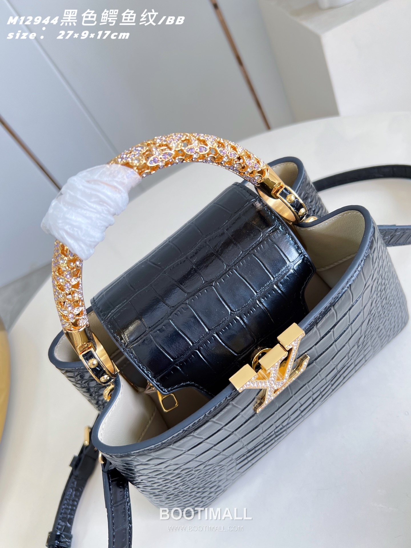 Louis Vuitton Capucines BB Taurillon Leather Top Handle Bag with Rhinestone LV Detail 루이비통 카퓌신 BB 토리옹 레더 탑핸들 토트백 라인스톤LV M12944 27cm 7