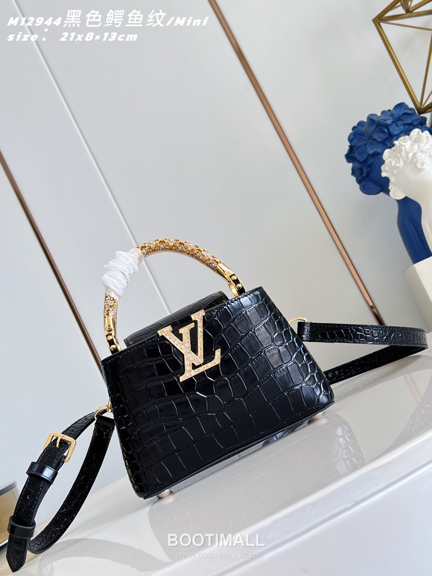 Louis Vuitton Capucines Mini Taurillon Leather Top Handle Bag with Rhinestone LV Detail 루이비통 카퓌신 미니 토리옹 레더 탑핸들 토트백 라인스톤LV M12944 21cm 2