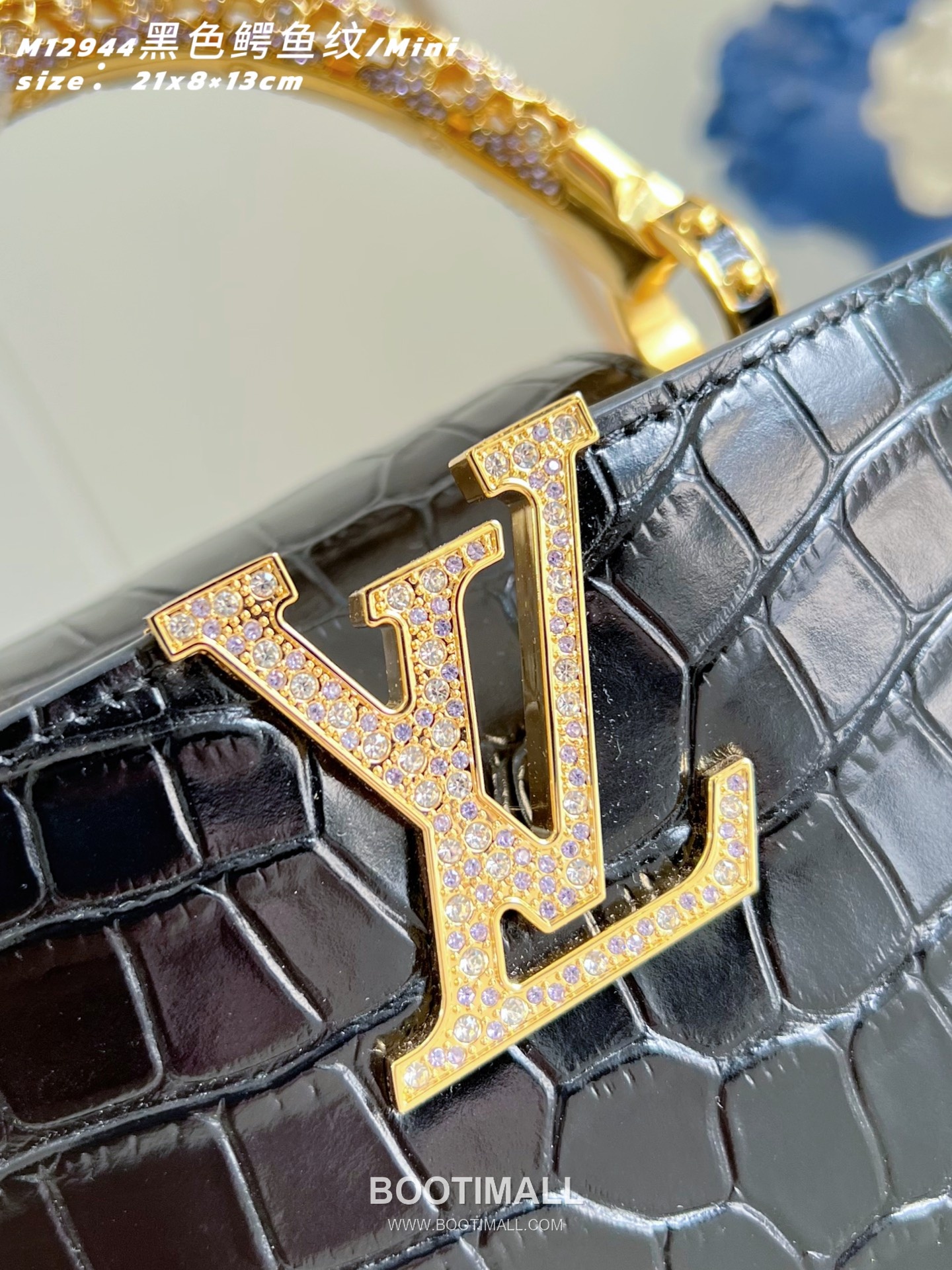 Louis Vuitton Capucines Mini Taurillon Leather Top Handle Bag with Rhinestone LV Detail 루이비통 카퓌신 미니 토리옹 레더 탑핸들 토트백 라인스톤LV M12944 21cm 3