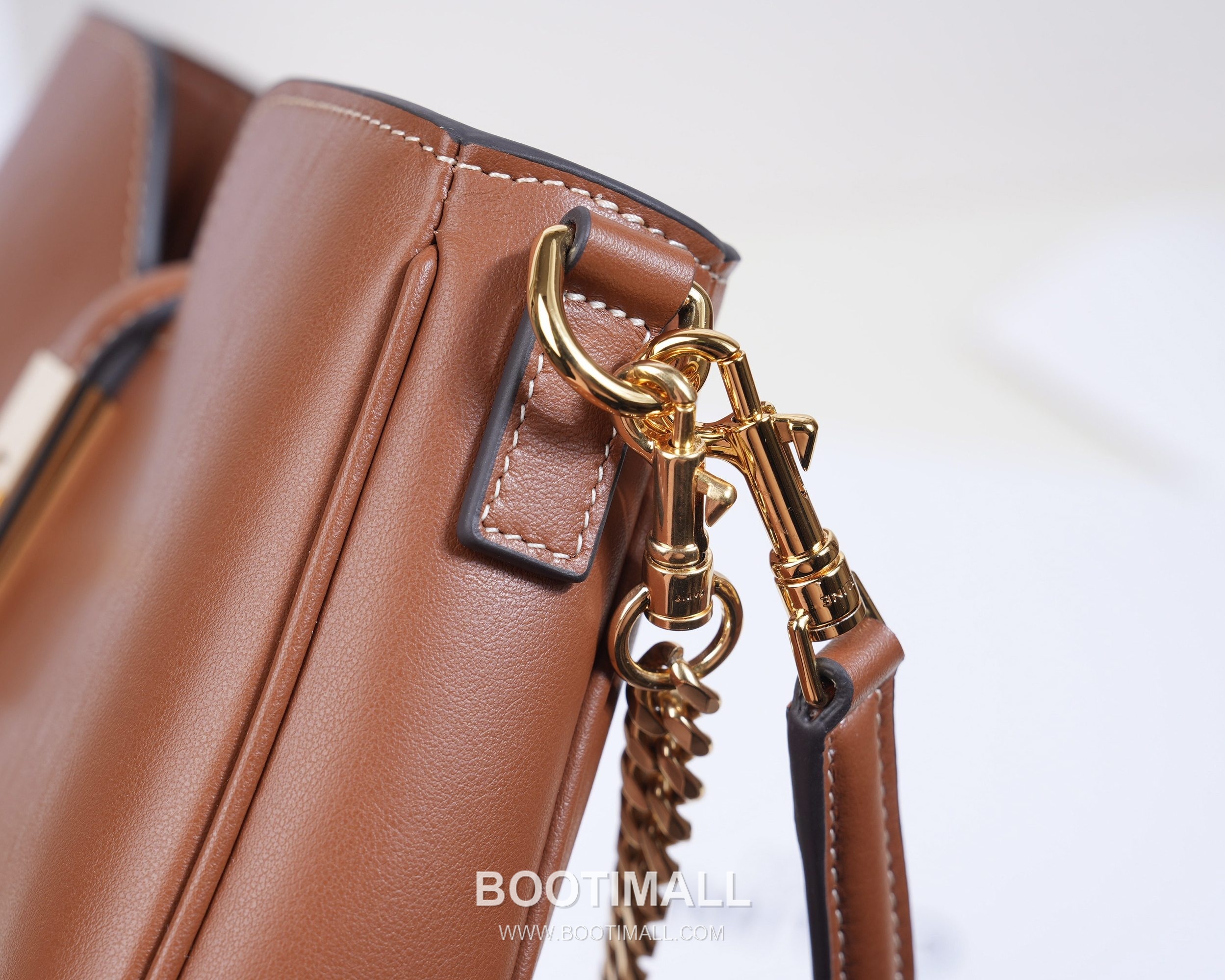 Louis Vuitton Cowhide Leather Shoulder Clutch Bag with Slim Zip Detail 루이비통 카우하이드 레더 숄더 클러치백 슬림지퍼 122073 27cm 7