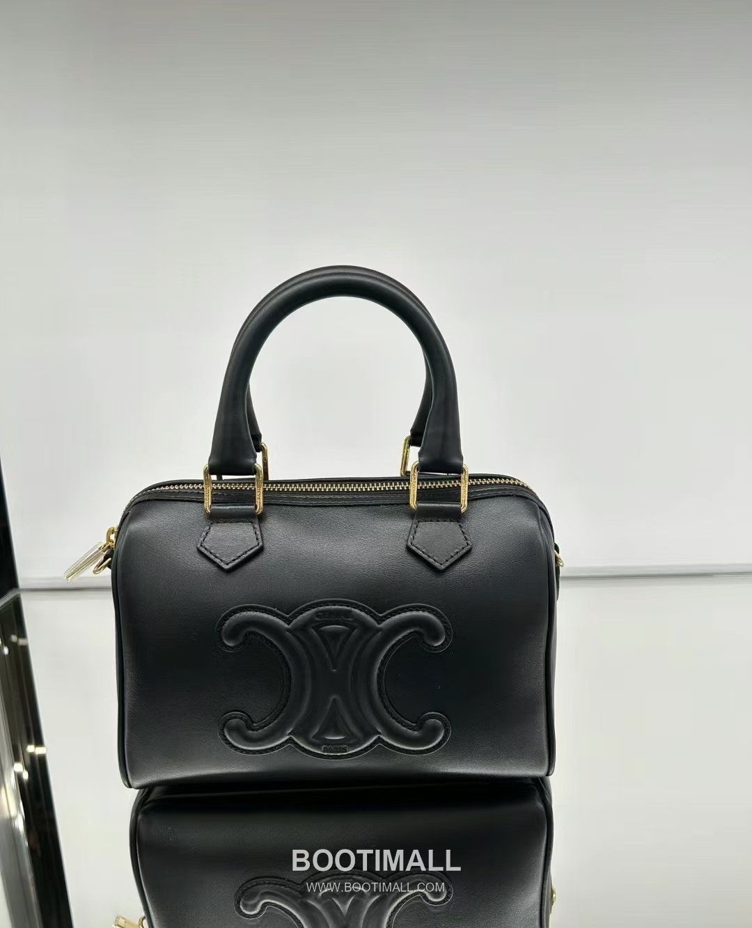Celine Triomphe Embossed Cowhide Leather Boston Bucket Bag with Top Handle Strap Detail 셀린느 트리옹프 엠보싱 카우하이드 보스턴 버킷백 탑핸들 113773 20cm 6