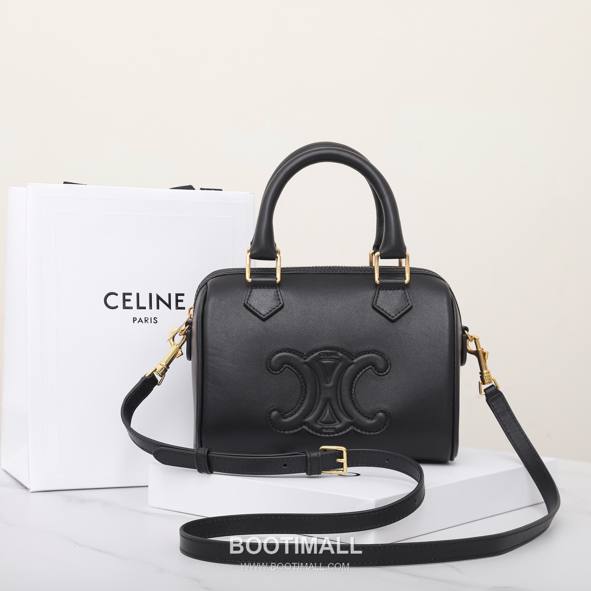 Celine Triomphe Embossed Cowhide Leather Boston Bucket Bag with Top Handle Strap Detail 셀린느 트리옹프 엠보싱 카우하이드 보스턴 버킷백 탑핸들 113773 20cm 8