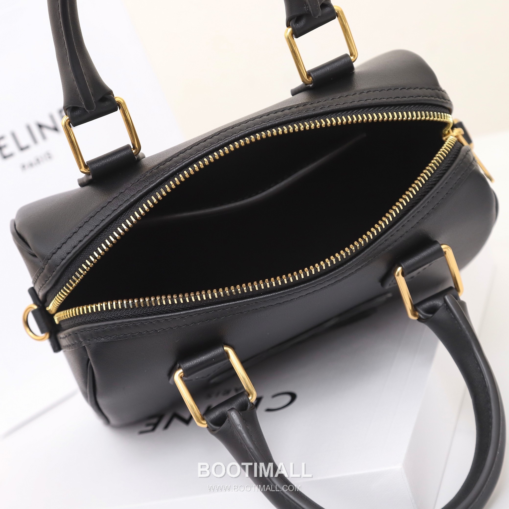 Celine Triomphe Embossed Cowhide Leather Boston Bucket Bag with Top Handle Strap Detail 셀린느 트리옹프 엠보싱 카우하이드 보스턴 버킷백 탑핸들 113773 20cm 16