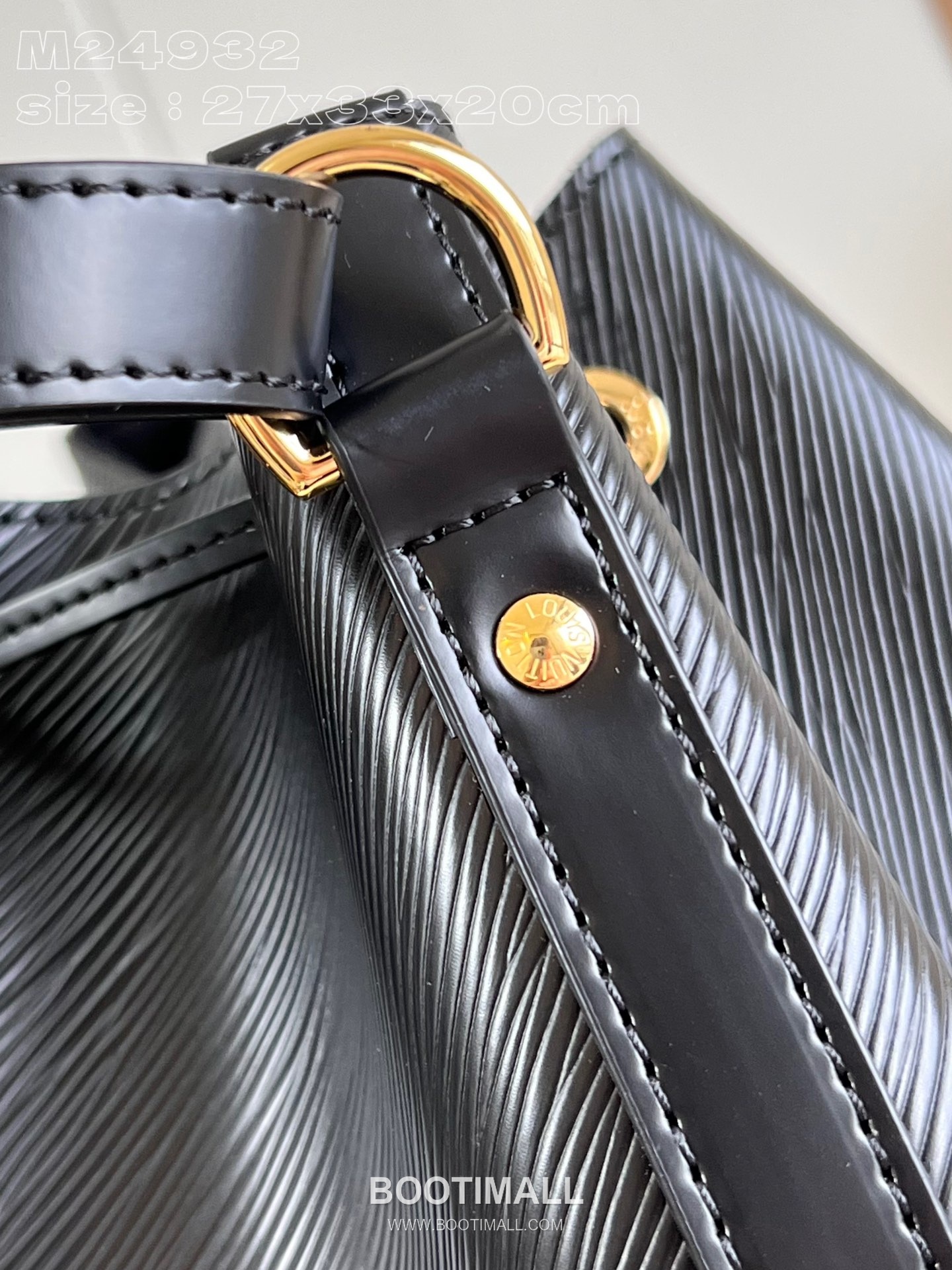 Louis Vuitton Noé MM Epi Calfskin Leather Bucket Bag with Drawstring Detail 루이비통 노에 MM 에피 카프스킨 버킷백 드로스트링 M24932 27cm 4