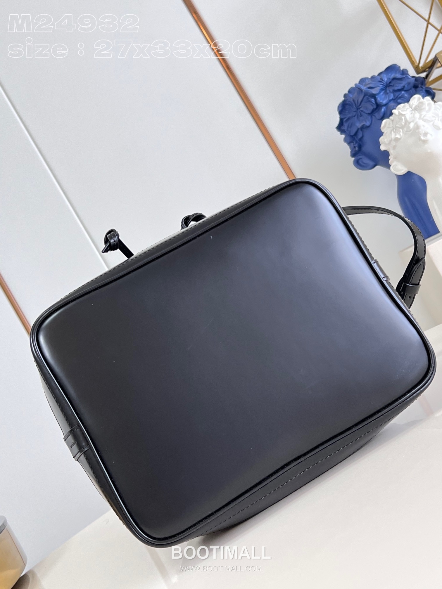 Louis Vuitton Noé MM Epi Calfskin Leather Bucket Bag with Drawstring Detail 루이비통 노에 MM 에피 카프스킨 버킷백 드로스트링 M24932 27cm 7