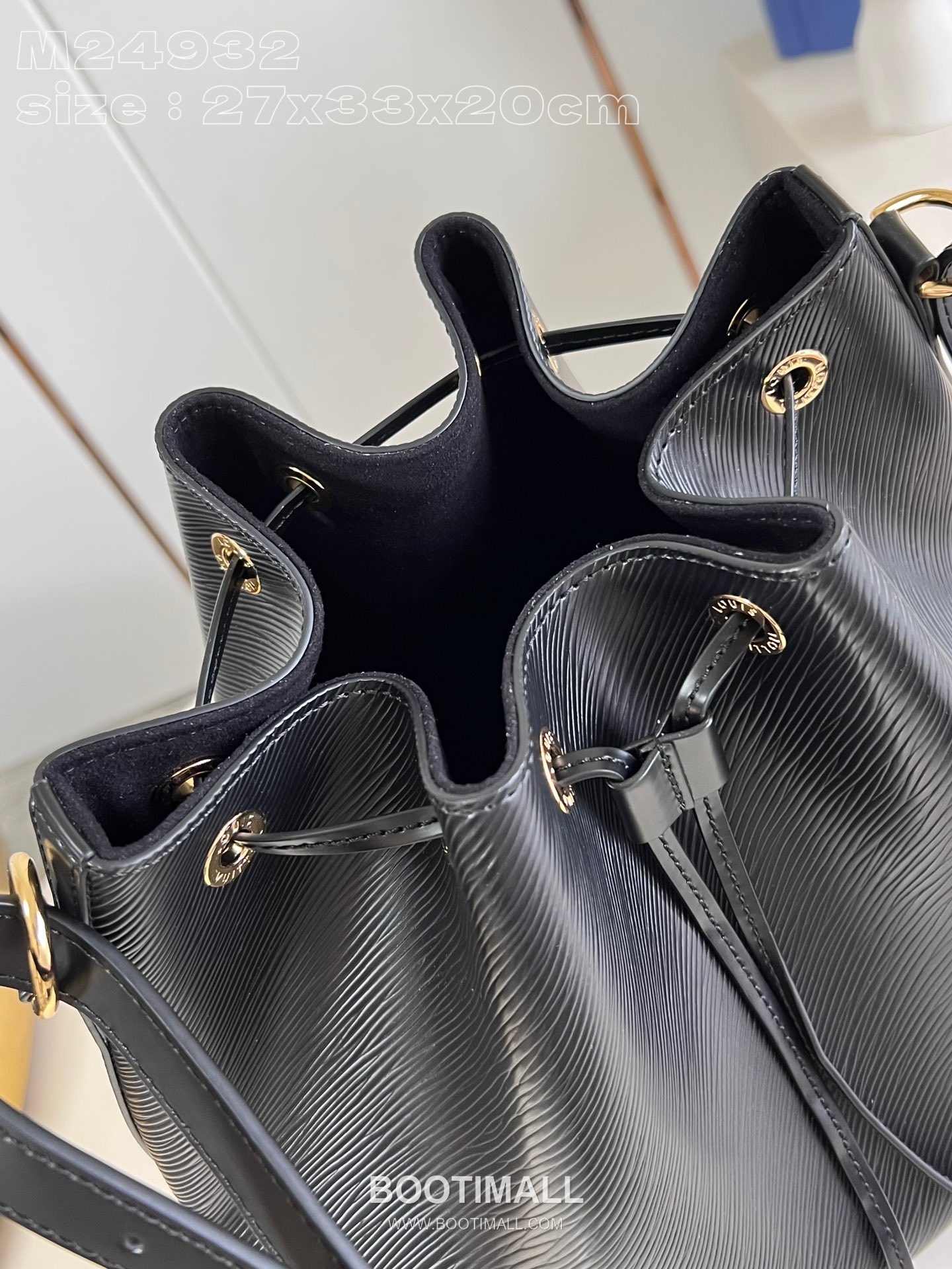 Louis Vuitton Noé MM Epi Calfskin Leather Bucket Bag with Drawstring Detail 루이비통 노에 MM 에피 카프스킨 버킷백 드로스트링 M24932 27cm 8