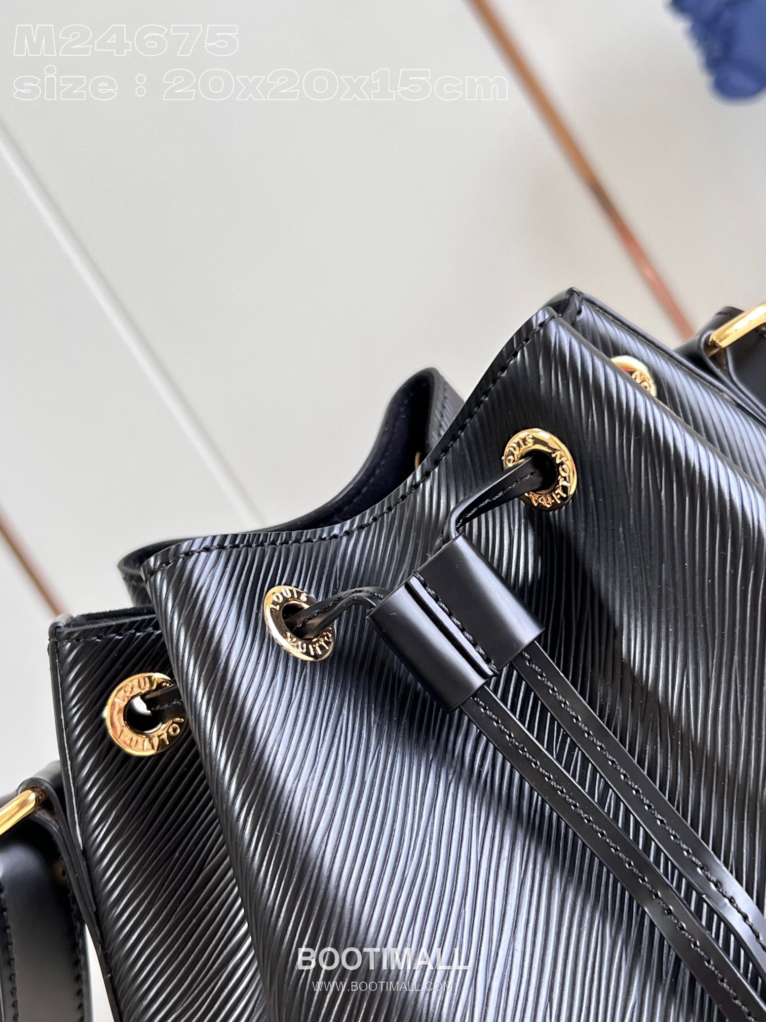 Louis Vuitton Noé BB Epi Calfskin Leather Bucket Bag with Embossed Wave Detail 루이비통 노에 BB 에피 카프스킨 버킷백 웨이브엠보싱 M24675 20cm 3