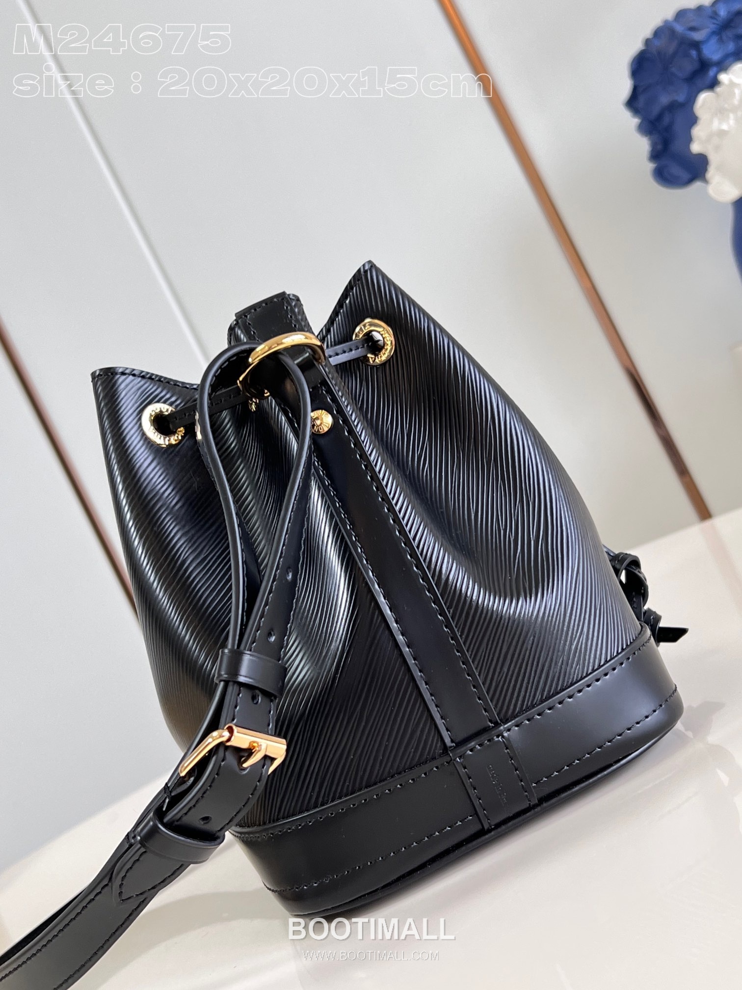 Louis Vuitton Noé BB Epi Calfskin Leather Bucket Bag with Embossed Wave Detail 루이비통 노에 BB 에피 카프스킨 버킷백 웨이브엠보싱 M24675 20cm 4