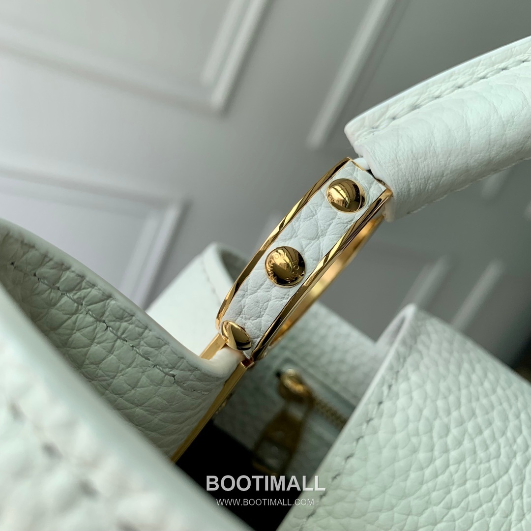 Louis Vuitton Capucines MM Taurillon Leather Top Handle Tote Bag with Chain LV Detail 루이비통 카퓌신 MM 토리옹 레더 탑핸들 토트백 체인LV M24673 31cm 7