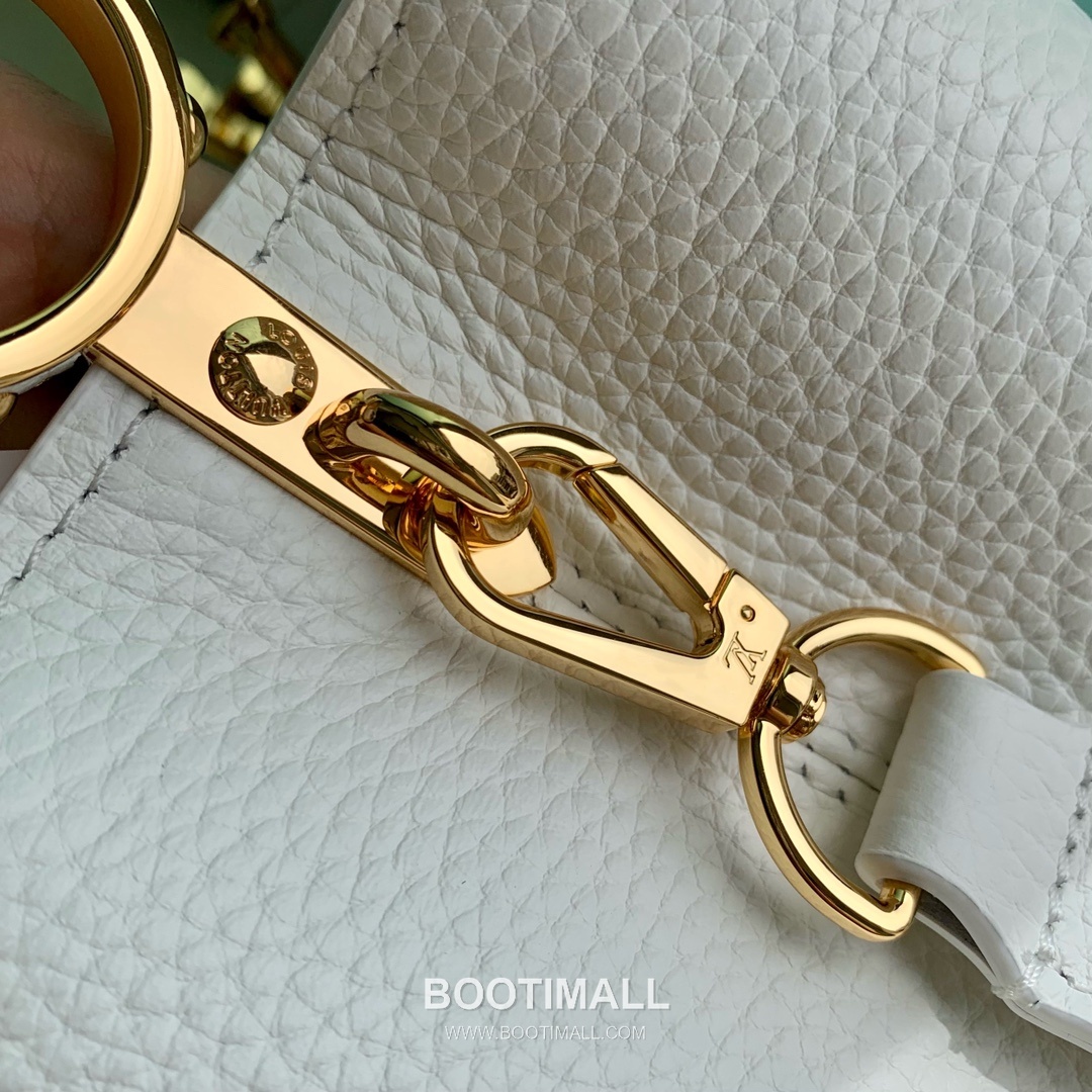 Louis Vuitton Capucines PM Taurillon Leather Top Handle Tote Bag with Chain LV Detail 루이비통 카퓌신 PM 토리옹 레더 탑핸들 토트백 체인LV M24673 27cm 7